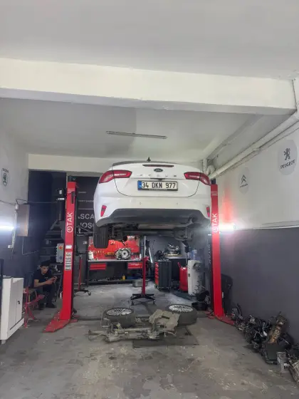 AS-CAR Servis atölyesinde otomatik şanzıman ve motor mekanik çalışması — 53