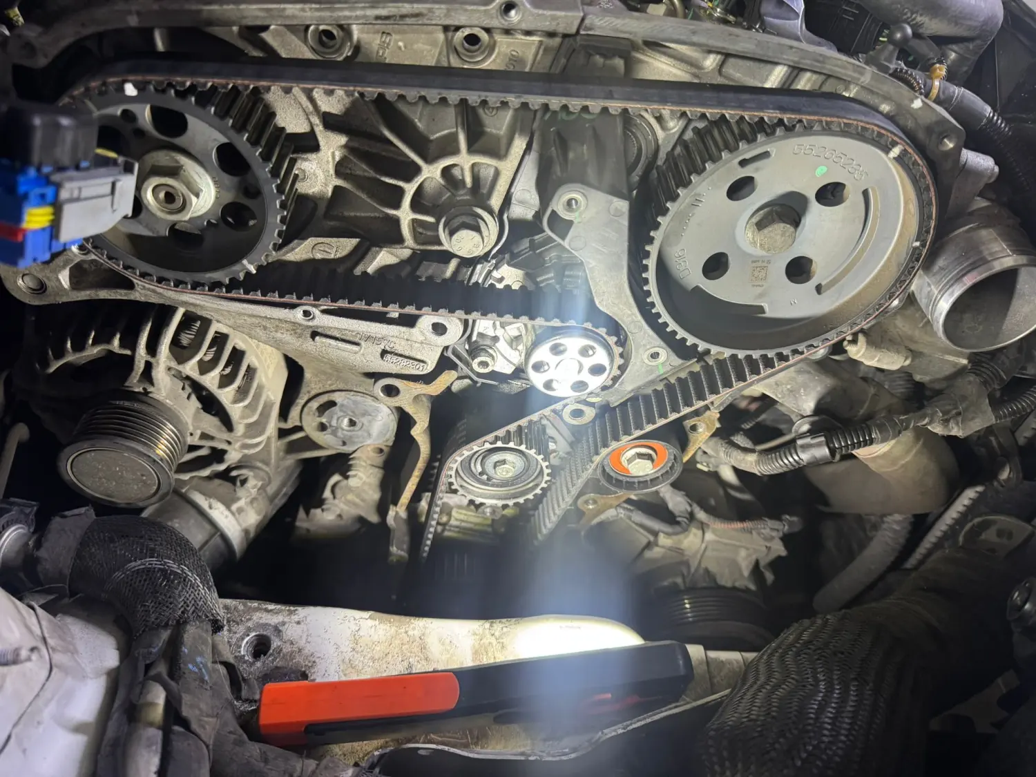 AS-CAR Servis atölyesinde otomatik şanzıman çalışması