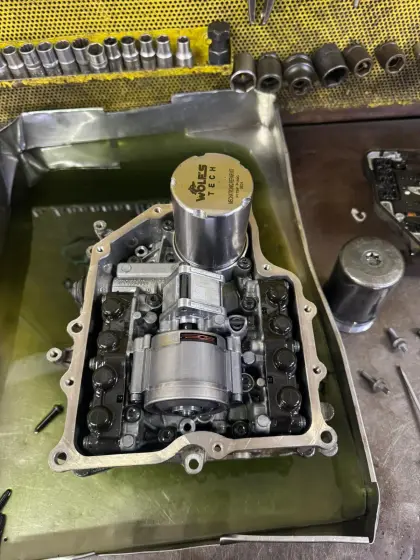 AS-CAR Servis atölyesinde otomatik şanzıman ve motor mekanik çalışması — 56